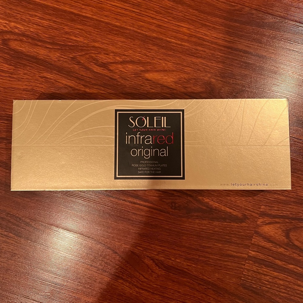 Soleil infrared original flatiron never been used/taken out of the box